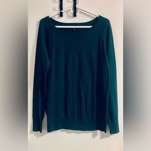 EUC Women’s a.n.a. Sweater Top ~ Size Medium/Forest Green